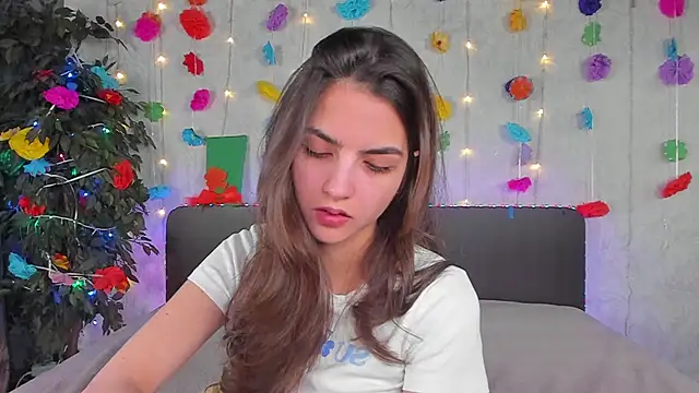 Milana Crystal  online show from March 18, 8:30 am