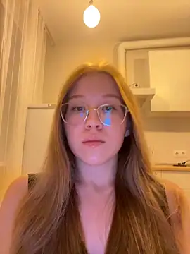 Eva Weyne online show from November 20, 10:11 pm