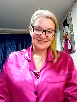 irinamaux online show from April 3, 4:05 pm