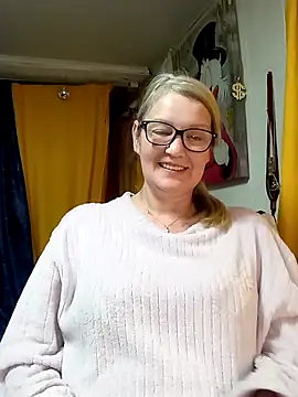 irinamaux online show from March 25, 3:56 am