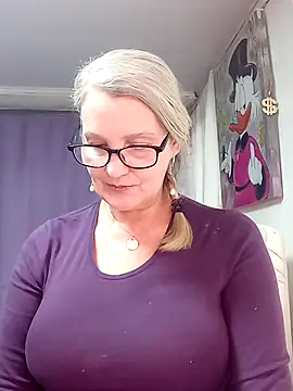 irinamaux online show from February 27, 11:21 am