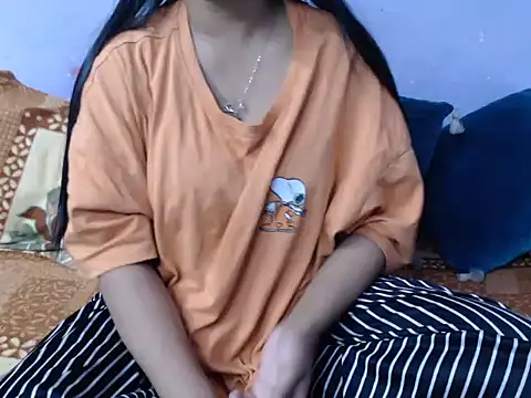 Freya nia online show from November 20, 6:36 am