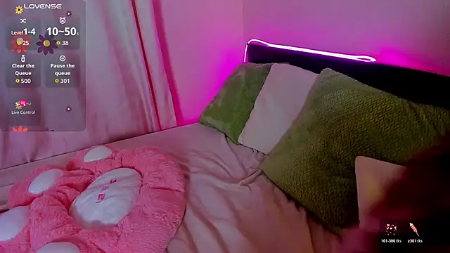 lexxxxxxi online show from November 26, 7:04 pm