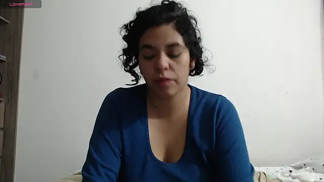 Snapshot of Anne_purple chatting on October 6, 4:01 pm Anne purple online show from October 6, 4:01 pm