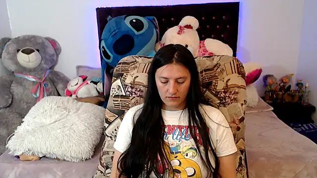 Lorenahot 06 online show from March 3, 7:20 pm