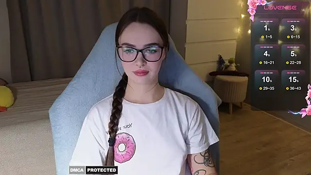 kate leoo online show from November 22, 11:35 am