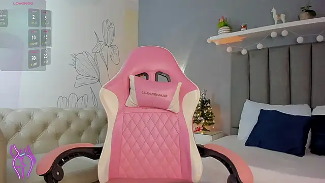 atenea jones online show from December 21, 1:15 pm