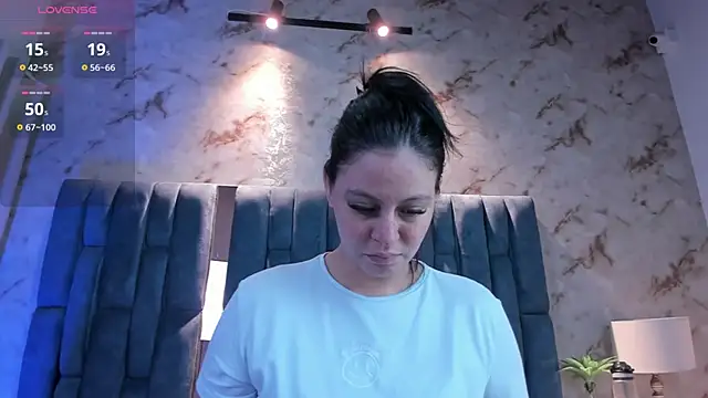 Arii Vga online show from November 2, 5:11 am