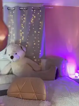 hannacruzsj online show from January 16, 2:40 am