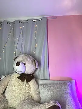 hannacruzsj online show from December 17, 8:24 pm