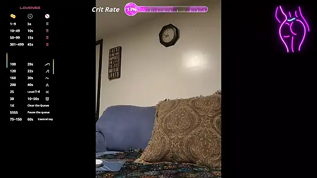 Snapshot of Synfulsymone9 chatting on October 13, 12:35 am Synfulsymone9 online show from October 13, 12:35 am