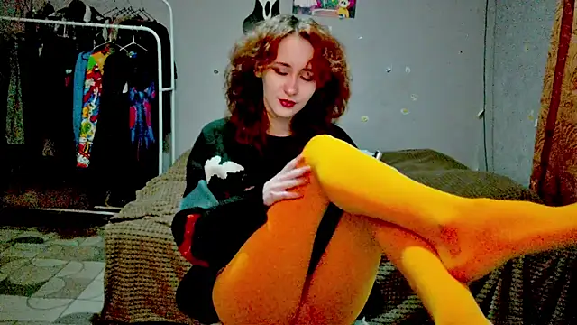 JoannaTompson online show from February 6, 1:09 am