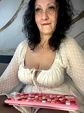 Katie-n online show from September 25, 6:56 am