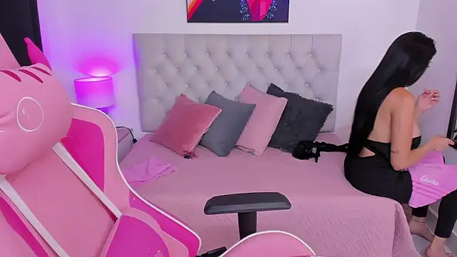 Snapshot of KristalFoxx chatting on September 15, 4:58 pm KristalFoxx online show from September 15, 4:58 pm
