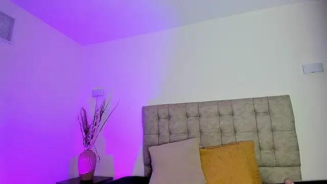 ada mclaine online show from March 27, 11:44 am