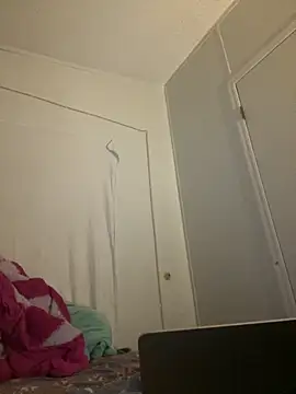 minimama69 online show from November 2, 10:18 am