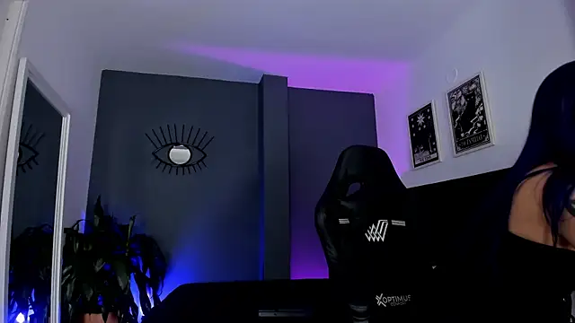 Raven Witch  online show from September 19, 9:14 pm