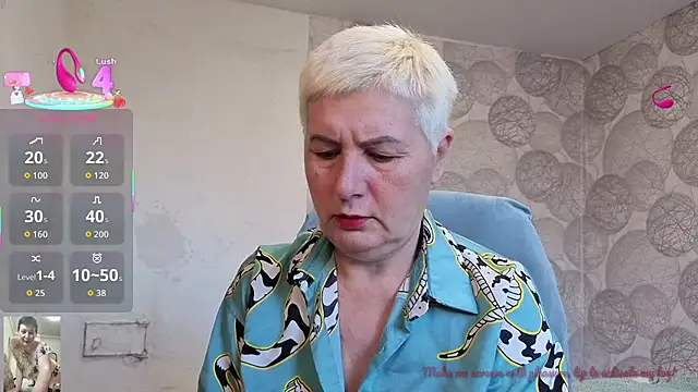 Snapshot of NicoleOlla chatting on October 20, 2:14 am NicoleOlla online show from October 20, 2:14 am