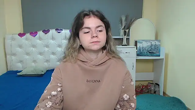 TinaRedly online show from October 5, 5:45 am