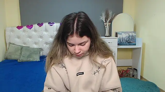 TinaRedly online show from September 30, 5:57 am