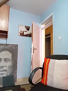 lauraporsi online show from March 21, 12:32 pm