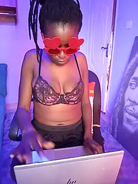 lauraporsi online show from March 2, 10:22 am