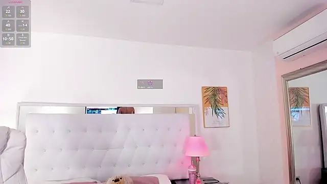 Snapshot of Chloe_evans__ chatting on September 11, 12:16 pm Chloe evans online show from September 11, 12:16 pm