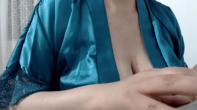 missdaniels online show from November 8, 2:49 am