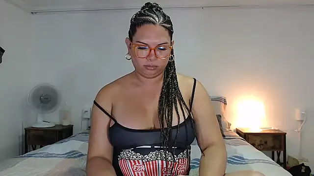 flowerdirtty online show from November 13, 6:07 pm