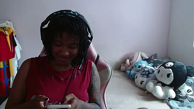 TiffanyRoouse online show from October 4, 7:40 pm