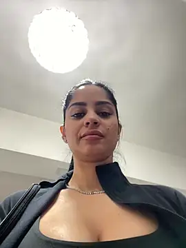  adelle online show from February 19, 11:43 am