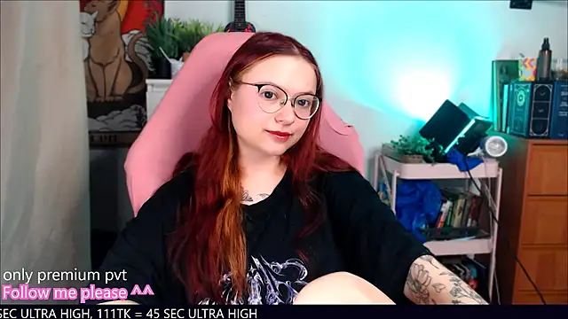Snapshot of me__hanna chatting on September 22, 9:57 pm me hanna online show from September 22, 9:57 pm