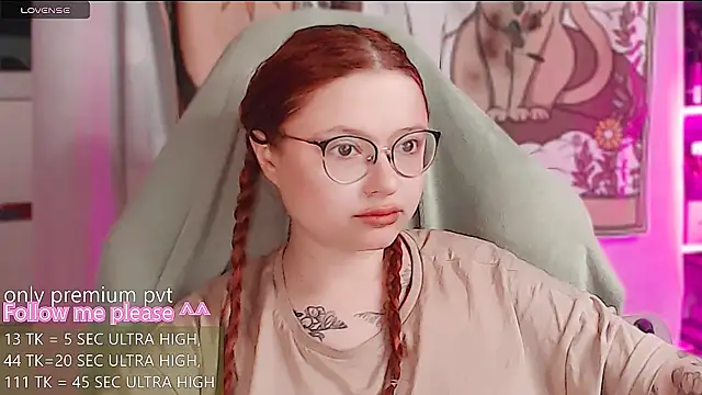 me  hanna online show from June 26, 2:24 am