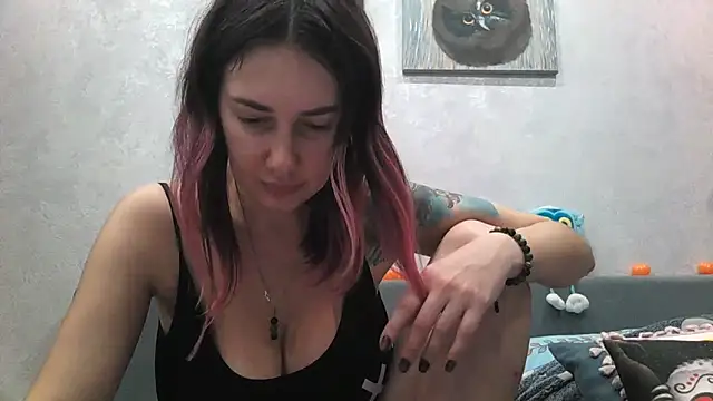 BlueXOwl online show from November 6, 8:37 pm