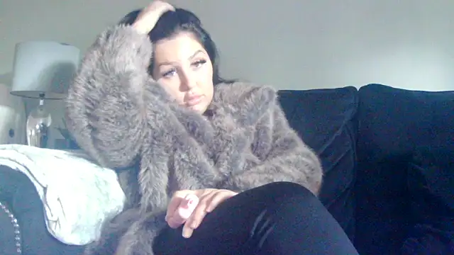 magical mia online show from November 3, 12:42 pm