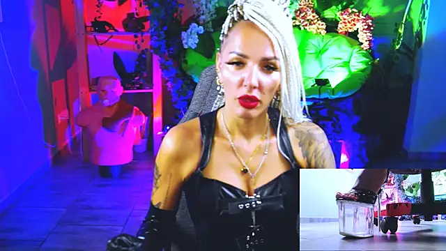 MonicaMaxwel online show from September 12, 2:02 pm