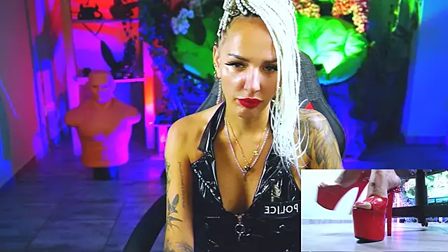 MonicaMaxwel online show from September 10, 1:44 pm