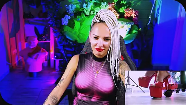 MonicaMaxwel online show from September 24, 11:31 am