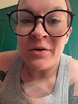 quinnmariexo online show from May 11, 1:13 pm