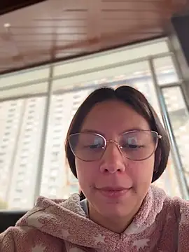 Bonniepark online show from November 28, 4:32 pm