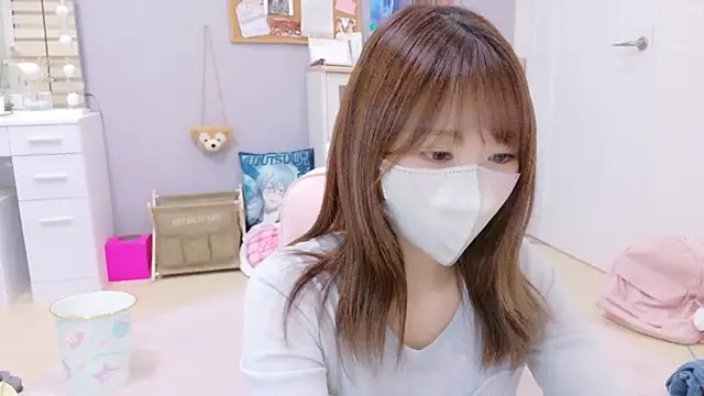 Yui-Ch online show from October 7, 1:15 pm