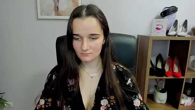 KateDelight online show from November 30, 2:32 pm