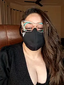 SEXY-Sardarni online show from May 28, 3:10 pm