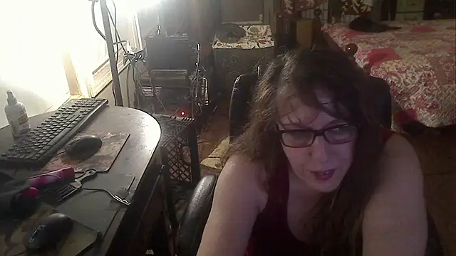 Snapshot of Ireallysquirt chatting on September 19, 1:15 am Ireallysquirt online show from September 19, 1:15 am
