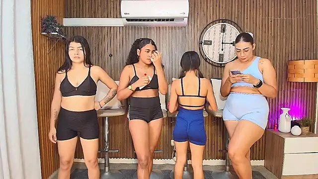 canelasquirt online show from February 12, 6:53 pm