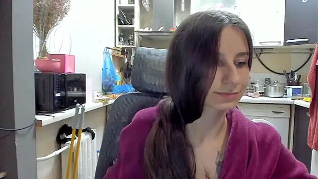 Snapshot of _Nika_Kik chatting on October 8, 5:06 pm Nika Kik online show from October 8, 5:06 pm
