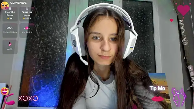 Snapshot of _Nika_Kik chatting on October 19, 4:09 pm Nika Kik online show from October 19, 4:09 pm