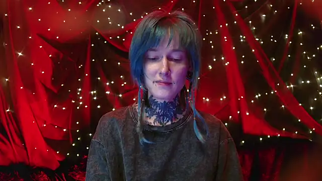 Littlespacemouse online show from November 11, 3:53 pm