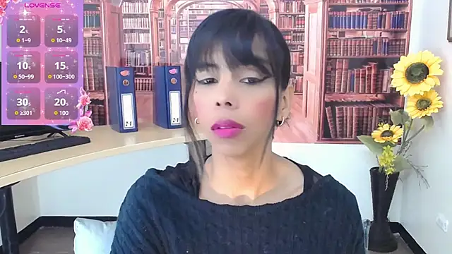 Snapshot of Catalella_Ar chatting on October 10, 3:44 am Catalella Ar online show from October 10, 3:44 am