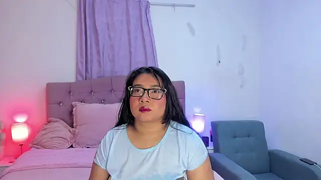 Latinabombsheell online show from January 10, 11:37 am